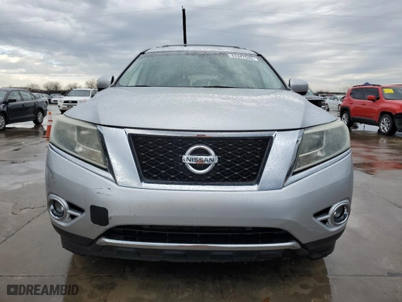2013 Nissan Pathfinder SV with VIN 5N1AR2MN8DC635785, listed as a Copart auction lot 43347535 with 142,468 mi miles and Clean Title. Bid and sale history available at carsss.com. Image 5.