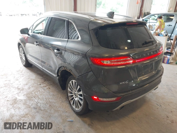 2018 Lincoln MKC Reserve with VIN 5LMCJ3D96JUL14629, listed as a IAAI auction lot 42595730 with 89,587 mi miles and . Bid and sale history available at DreamBid. Image 6.