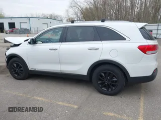 2016 Kia Sorento LX z VIN 5XYPGDA56GG094546, wystawiony jako IAAI lot #42104445 z przebiegiem 153 278 mil mil oraz . Historia ofert i sprzedaży dostępna na DreamBid. Obrazek 15.