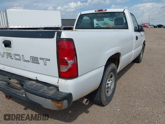 2004 Chevrolet Silverado 1500 LS with VIN 1GCEC14V24Z207032, listed as a IAAI auction lot 42064839 with 246,478 mi miles. Bid and sale history available at carsss.com. Image 6.