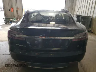 2013 Tesla Model S with VIN 5YJSA1DN1DFP12218, listed as a Copart auction lot 54717725 with Not Provided miles and Non Repairable. Bid and sale history available at carsss.com. Image 6.
