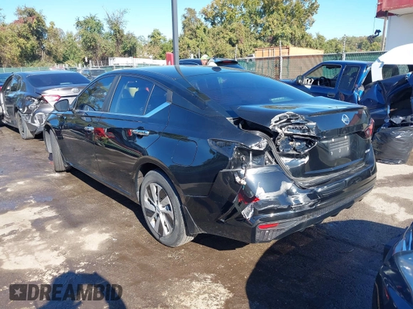 2019 Nissan Altima 2.5 S with VIN 1N4BL4BW6KC189236, listed as a IAAI auction lot 40638145 with 147,457 mi miles. Bid and sale history available at carsss.com. Image 3.