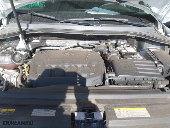 2022 Volkswagen Tiguan S with VIN 3VV1B7AX2NM001840, listed as a IAAI auction lot 41425588 with 28,720 mi miles. Bid and sale history available at carsss.com. Image 10.