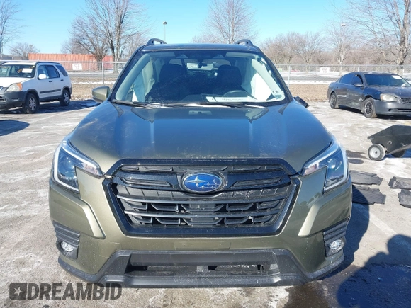 2024 Subaru Forester Limited with VIN JF2SKALC7RH423320, listed as a IAAI auction lot 41417270 with 7,506 mi miles. Bid and sale history available at carsss.com. Image 12.