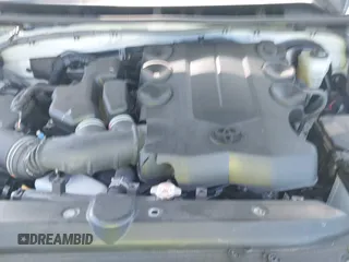 2021 Toyota 4Runner SR5 с VIN JTEEU5JR7M5249971, выставлен на аукционе IAAI как лот 40915613 с пробегом 41 547 миль миль и . История ставок и продаж доступна на DreamBid. Изображение 10.