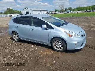 2014 Toyota Prius Two with VIN JTDZN3EU3E3292092, listed as a Copart auction lot 56364975 with 182,320 mi miles and Clean Title. Bid and sale history available at DreamBid. Image 4.