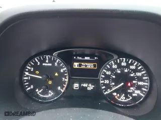 2014 Nissan Pathfinder S with VIN 5N1AR2MM8EC722644, listed as a IAAI auction lot 41986680 with 147,215 mi miles. Bid and sale history available at carsss.com. Image 7.