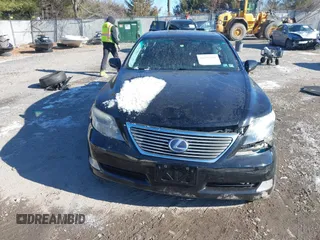 2008 Lexus LS 600h L with VIN JTHDU46F685005113, listed as a IAAI auction lot 41292558 with 176,635 mi miles and . Bid and sale history available at DreamBid. Image 12.