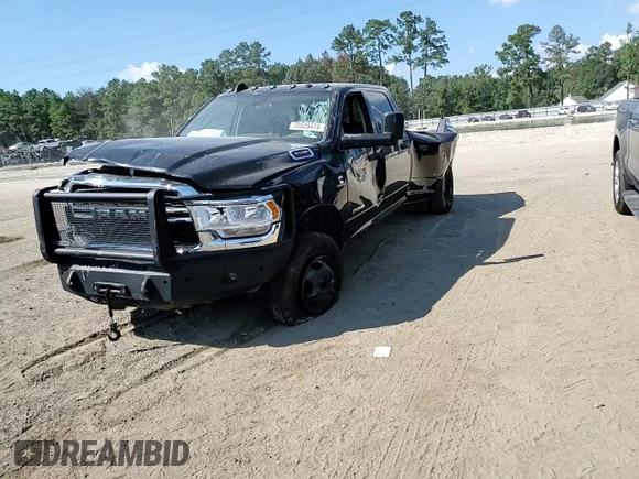 2020 Ram 3500 Tradesman with VIN 3C63RRGL8LG209890, listed as a Copart auction lot 72039474 with 246,260 mi miles and Salvage Title. Bid and sale history available at carsss.com. Image 11.