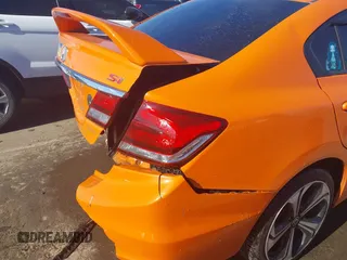 2015 Honda Civic Si z VIN 2HGFB6E59FH701279, wystawiony jako IAAI lot #41491029 z przebiegiem 180 974 mil mil oraz . Historia ofert i sprzedaży dostępna na DreamBid. Obrazek 18.