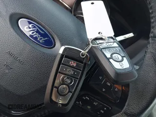 2018 Ford Explorer XLT with VIN 1FM5K7DH8JGC26588, listed as a IAAI auction lot 41747838 with 149,227 mi miles and . Bid and sale history available at DreamBid. Image 11.