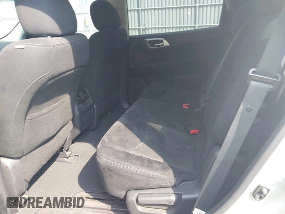 2014 Nissan Pathfinder S with VIN 5N1AR2MM1EC720167, listed as a IAAI auction lot 42449301 with 123,604 mi miles and . Bid and sale history available at DreamBid. Image 8.