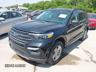 2023 Ford Explorer XLT with VIN 1FMSK7DH5PGB18456, listed as a IAAI auction lot 42067888 with 20,856 mi miles. Bid and sale history available at carsss.com. Image 2.