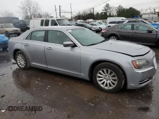 2014 Chrysler 300 with VIN 2C3CCAAG4EH167538, listed as a Copart auction lot 51327695 with 87,794 mi miles and Salvage Title. Bid and sale history available at carsss.com. Image 4.