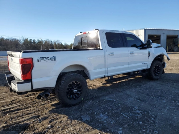 2022 Ford Super Duty F-350 SRW XL with VIN 1FT8W3BTXNEE72176, listed as a Copart auction lot 42822705 with NaN miles and Salvage Title. Bid and sale history available at carsss.com. Image 3.