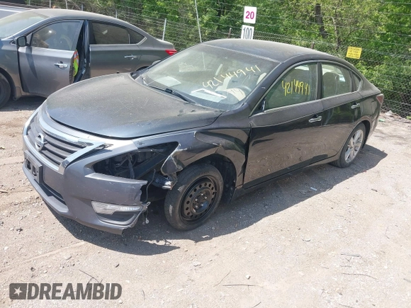 2015 Nissan Altima 2.5 S with VIN 1N4AL3AP2FC177218, listed as a IAAI auction lot 42144941 with 177,493 mi miles. Bid and sale history available at carsss.com. Image 2.