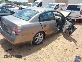 2004 Nissan Altima SE z VIN 1N4BL11D94C186218, wystawiony jako IAAI lot #42162920 z przebiegiem Nie podano mil oraz . Historia ofert i sprzedaży dostępna na DreamBid. Obrazek 4.