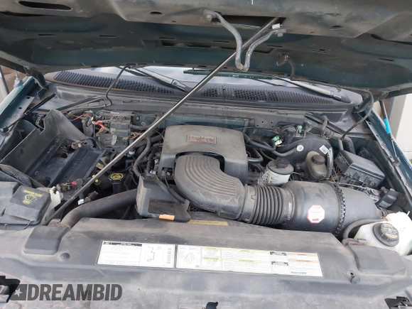 1997 Ford F-150 XL with VIN 1FTEX18L1VKB44867, listed as a IAAI auction lot 41266572 with 105,061 mi miles. Bid and sale history available at carsss.com. Image 10.