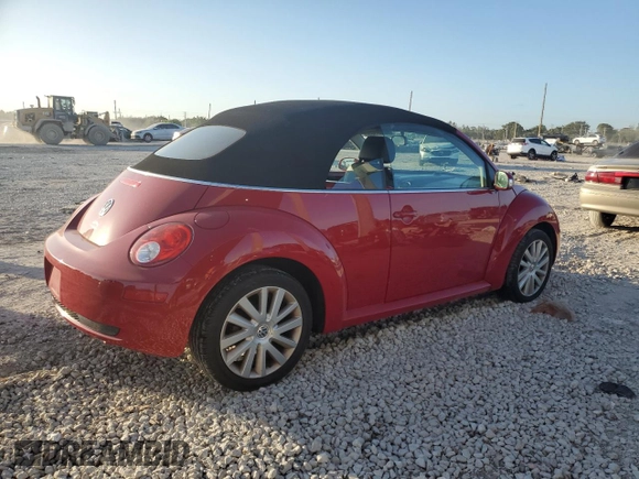 2008 Volkswagen Beetle SE with VIN 3VWRF31Y78M415480, listed as a Copart auction lot 42852025 with 35,799 mi miles and Clean title. Bid and sale history available at DreamBid. Image 3.