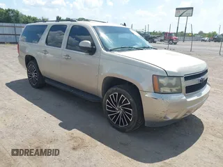 2008 Chevrolet Suburban LTZ with VIN 1GNFK16Y78R121985, listed as a IAAI auction lot 42602591 with 186,975 mi miles and . Bid and sale history available at DreamBid. Image 1.