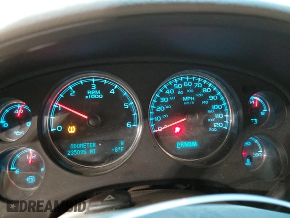 2011 GMC Yukon SLT with VIN 1GKS2CE05BR271281, listed as a Copart auction lot 45723165 with 235,095 mi miles and Salvage title. Bid and sale history available at DreamBid. Image 9.