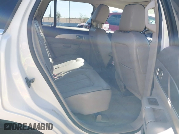 2013 Lincoln MKX with VIN 2LMDJ6JK4DBL09038, listed as a IAAI auction lot 42035674 with 196,693 mi miles. Bid and sale history available at carsss.com. Image 8.