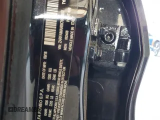 2019 Alfa Romeo Giulia z VIN ZARFAMAN6K7603897, wystawiony jako Copart lot #51899605 z przebiegiem Nie podano mil oraz Nie do naprawy • Non repairable. Historia ofert i sprzedaży dostępna na DreamBid. Obrazek 12.