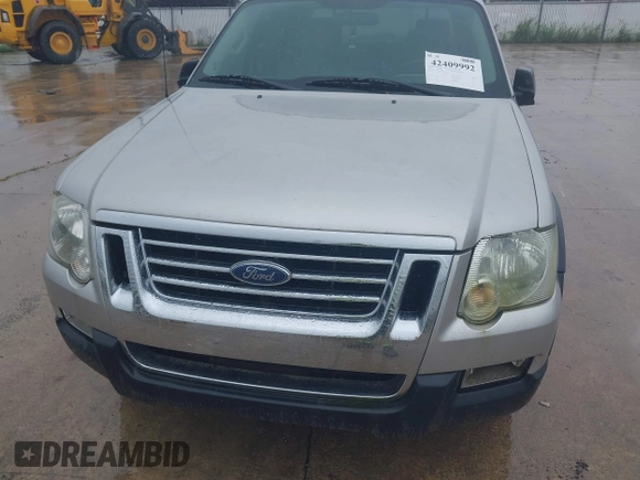 2008 Ford Explorer Sport Trac XLT z VIN 1FMEU51EX8UA20094, wystawiony jako IAAI lot #42409992 z przebiegiem 168 718 mil mil oraz . Historia ofert i sprzedaży dostępna na DreamBid. Obrazek 6.