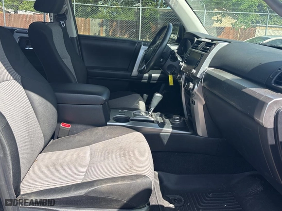 2020 Toyota 4Runner SR5 with VIN JTEBU5JR4L5746400, listed as a Copart auction lot 54605135 with 46,177 mi miles and Clean Title. Bid and sale history available at carsss.com. Image 5.