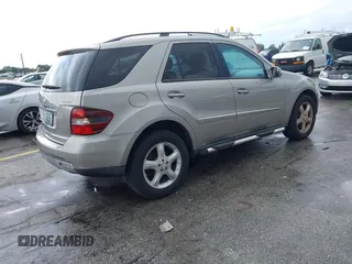 2008 Mercedes-Benz M 320 CDI with VIN 4JGBB22E98A388581, listed as a IAAI auction lot 41986595 with 142,857 mi miles and . Bid and sale history available at DreamBid. Image 4.