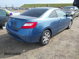 2008 Honda Civic Cpe LX with VIN 2HGFG12648H535418, listed as a IAAI auction lot 42040685 with 196,183 mi miles. Bid and sale history available at carsss.com. Image 4.