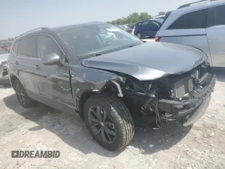 2023 Volkswagen Tiguan SE z VIN 3VVMB7AX6PM022898, wystawiony jako Copart lot #56828825 z przebiegiem 83 822 mil mil oraz Szkoda całkowita • Salvage title. Historia ofert i sprzedaży dostępna na DreamBid. Obrazek 4.