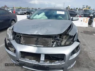 2009 Nissan Maxima SV z VIN 1N4AA51EX9C803098, wystawiony jako IAAI lot #42061535 z przebiegiem 140 576 mil mil oraz . Historia ofert i sprzedaży dostępna na DreamBid. Obrazek 12.
