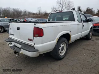2001 GMC Sonoma SLS w/1SH Pkg with VIN 1GTDT19W618217027, listed as a Copart auction lot 87254654 with 162,109 mi miles and Salvage Title. Bid and sale history available at carsss.com. Image 3.