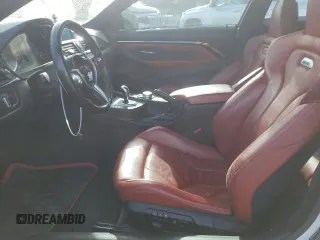 2015 BMW M4 z VIN WBS3R9C56FK329676, wystawiony jako Copart lot #39219683 z przebiegiem 84 307 mil mil oraz . Historia ofert i sprzedaży dostępna na DreamBid. Obrazek 7.