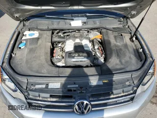 2012 Volkswagen Touareg с VIN WVGEG9BP6CD008533, выставлен на аукционе Copart как лот 60356345 с пробегом 103 270 миль миль и Чистый • Clean title. История ставок и продаж доступна на DreamBid. Изображение 12.