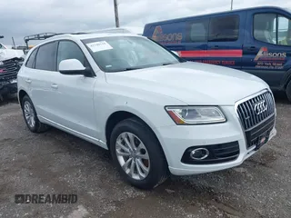2015 Audi Q5 Premium Plus z VIN WA1LFAFP3FA051933, wystawiony jako IAAI lot #42346116 z przebiegiem 67 640 mil mil oraz . Historia ofert i sprzedaży dostępna na DreamBid. Obrazek 1.