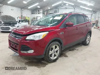 2013 Ford Escape SE z VIN 1FMCU9GX8DUC10980, wystawiony jako IAAI lot #42069613 z przebiegiem 153 890 mil mil oraz . Historia ofert i sprzedaży dostępna na DreamBid. Obrazek 2.