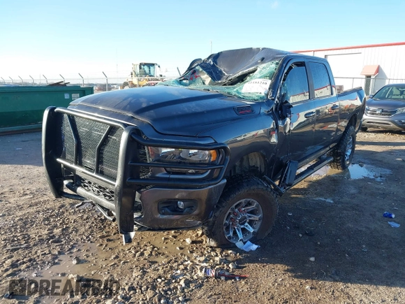 2019 Ram 2500 Big Horn with VIN 3C6UR5DJ8KG664298, listed as a IAAI auction lot 41181210 with 13,801 mi miles and . Bid and sale history available at DreamBid. Image 2.