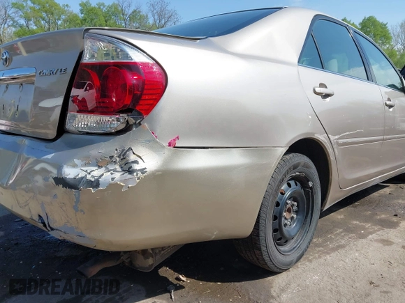 2006 Toyota Camry STD with VIN 4T1BE32K16U680241, listed as a IAAI auction lot 42002721 with 188,867 mi miles. Bid and sale history available at carsss.com. Image 17.