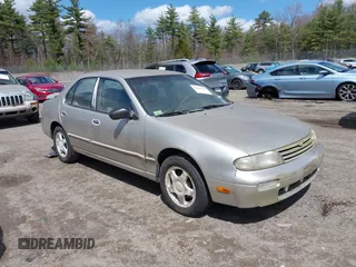 1997 Nissan Altima XE with VIN 1N4BU31D8VT205299, listed as a IAAI auction lot 42081935 with 235,426 mi miles. Bid and sale history available at carsss.com. Image 1.