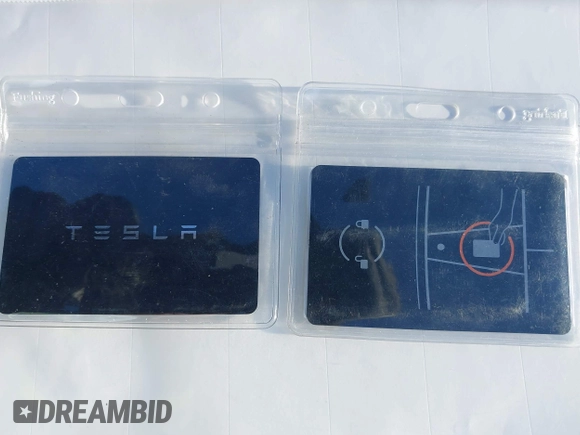2023 Tesla Model Y Long Range z VIN 7SAYGDEE9PF637042, wystawiony jako IAAI lot #41969086 z przebiegiem 25 524 mil mil oraz . Historia ofert i sprzedaży dostępna na DreamBid. Obrazek 11.