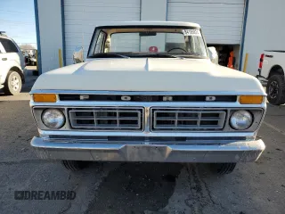 1977 Ford F-250 z VIN F25HRY08144, wystawiony jako Copart lot #84189824 z przebiegiem 30 222 mil mil oraz Szkoda całkowita • Salvage title. Historia ofert i sprzedaży dostępna na DreamBid. Obrazek 5.