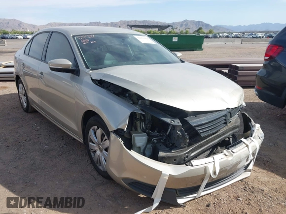 2014 Volkswagen Jetta SE z VIN 3VWD17AJ8EM285174, wystawiony jako IAAI lot #42359764 z przebiegiem 122 296 mil mil oraz . Historia ofert i sprzedaży dostępna na DreamBid. Obrazek 1.