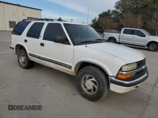 1999 Chevrolet Blazer LT с VIN 1GNDT13W1X2163194, выставлен на аукционе Copart как лот 82897414 с пробегом Не указан миль и Списание • Salvage title. История ставок и продаж доступна на DreamBid. Изображение 4.