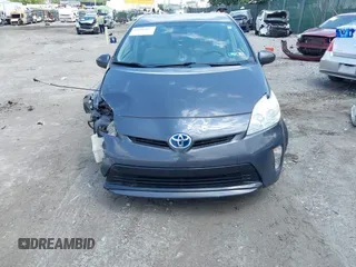 2014 Toyota Prius Four with VIN JTDKN3DUXE0368475, listed as a IAAI auction lot 42393101 with 186,108 mi miles and . Bid and sale history available at DreamBid. Image 6.