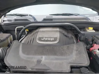 2006 Jeep Commander Limited with VIN 1J8HH58226C259670, listed as a IAAI auction lot 42197720 with 267,084 mi miles and . Bid and sale history available at DreamBid. Image 10.