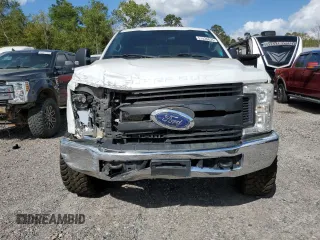 2017 Ford Super Duty F-250 SRW Lariat with VIN 1FT7W2BT2HEE85689, listed as a Copart auction lot 51426635 with 210,236 mi miles and Salvage Title. Bid and sale history available at carsss.com. Image 5.