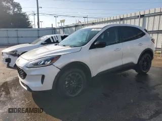 2020 Ford Escape SE Sport Hybrid z VIN 1FMCU9BZ3LUC56000, wystawiony jako Copart lot #62941285 z przebiegiem 149 232 mil mil oraz Czysty tytuł • Clean title. Historia ofert i sprzedaży dostępna na DreamBid. Obrazek 1.