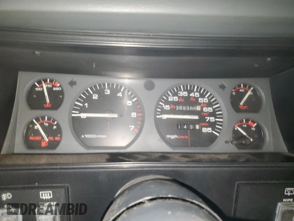1994 Jeep Cherokee Sport with VIN 1J4FJ68S5RL109124, listed as a Copart auction lot 85524644 with 369,388 mi miles and Salvage title. Bid and sale history available at DreamBid. Image 9.